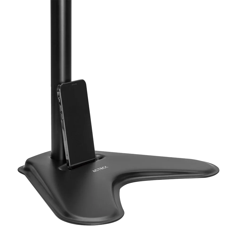 Soporte Acteck Enforce Zone-B SM435 para 3 Monitores — soporte de escritorio con brazos ajustables para monitores de 17″ a 32″, con inclinación, giro y organizador de cables, en negro.