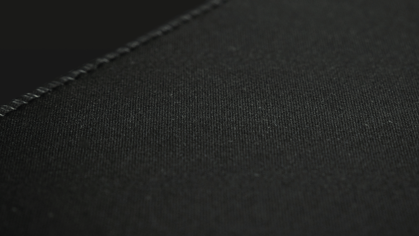 Mouse Pad Gamer Extendido Ocelot Gaming de Tela - Iluminación RGB Personalizable con Software Integrado y Superficie de Alta Precisión